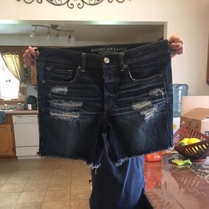 Like new American Eagle “slouchy bermudas”